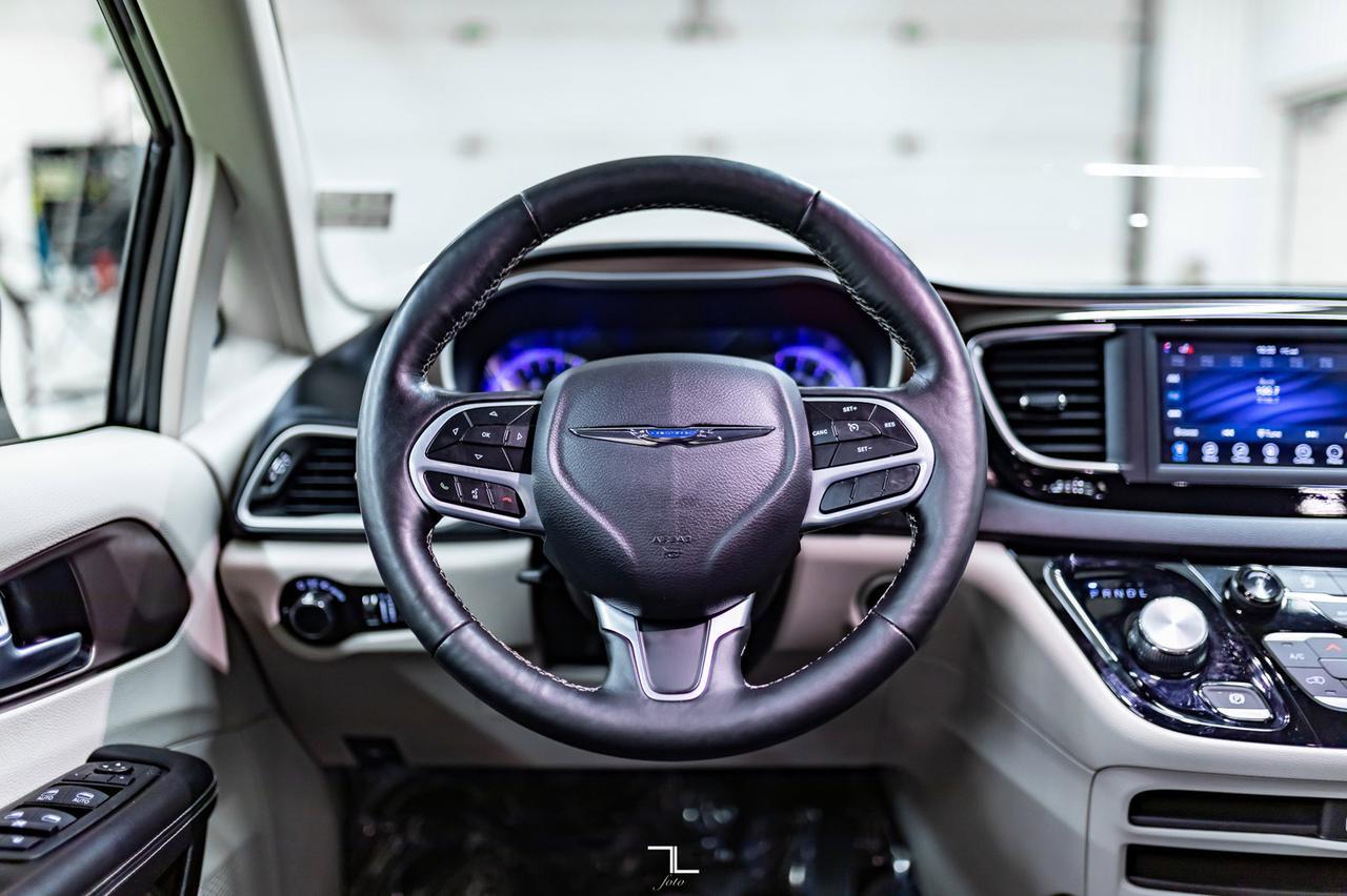 2021 Chrysler Grand Caravan SXT DVD BCam Red Deer AB