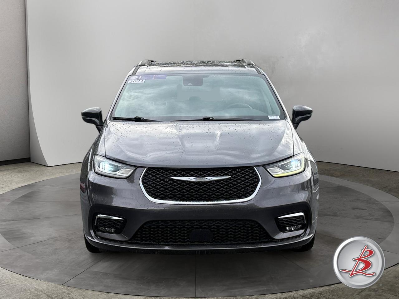 2021 Chrysler PACIFICA Touring
