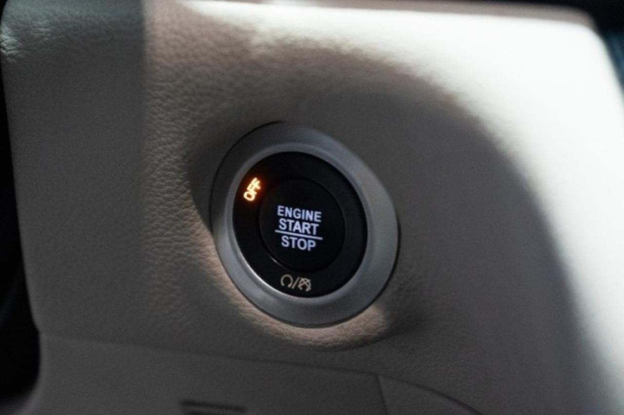 2021 Chrysler Pacifica Hybrid Limited Yonkers NY