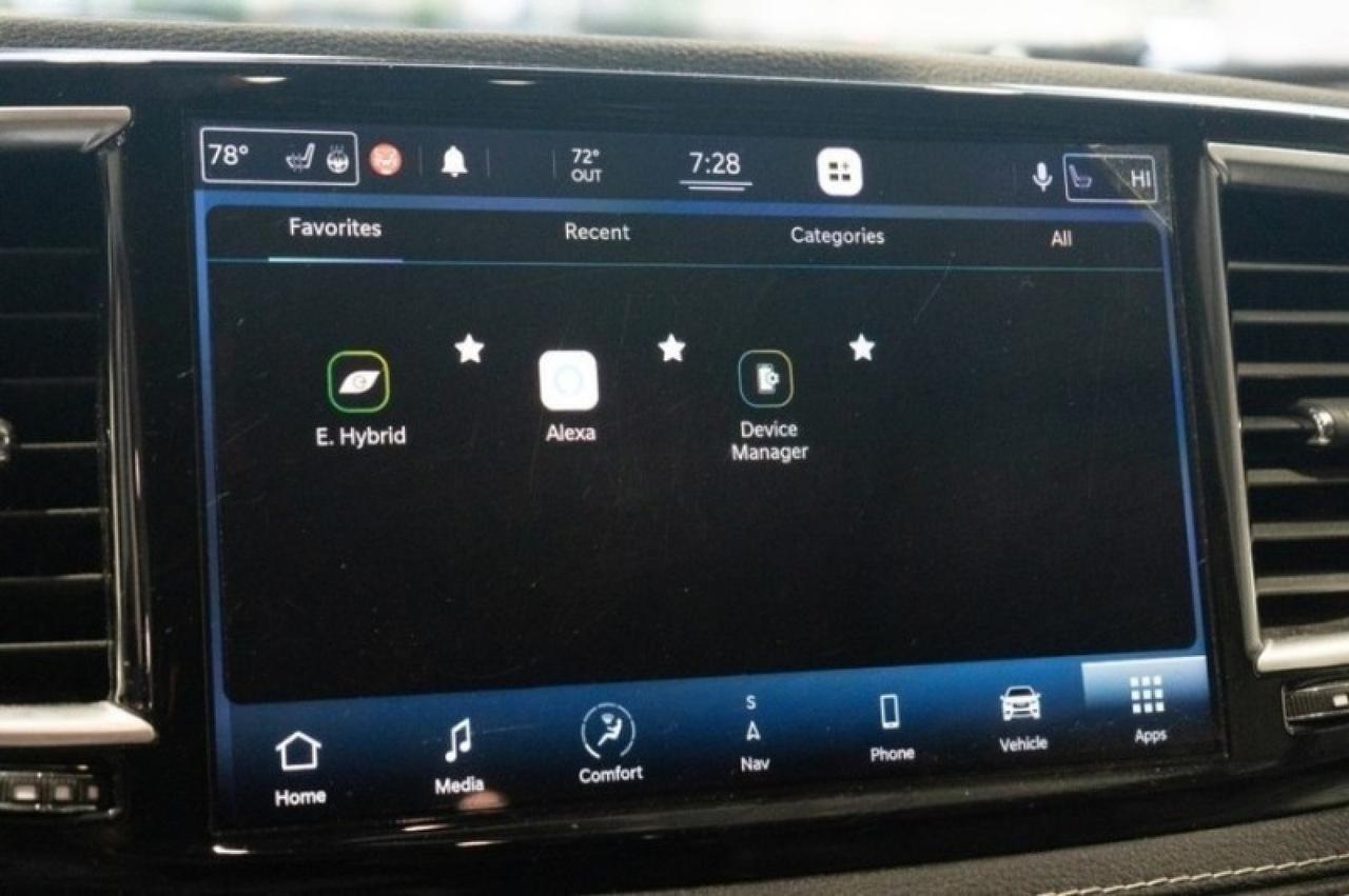 2021 Chrysler Pacifica Hybrid Limited Yonkers NY