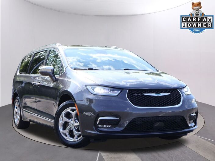 2021 Chrysler Pacifica Hybrid Limited Oshkosh WI