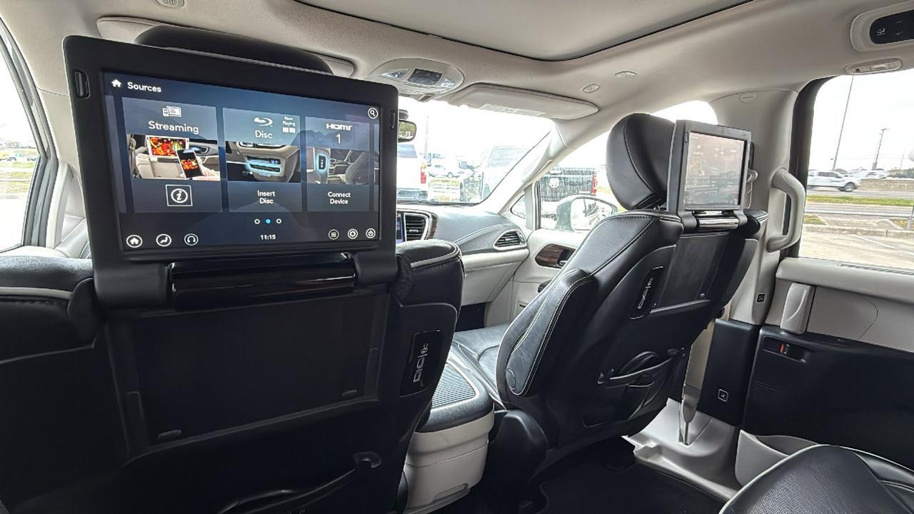 2021 Chrysler Pacifica Hybrid Limited New Braunfels TX