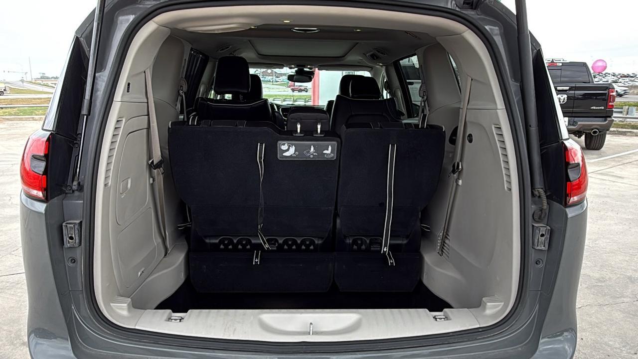 2021 Chrysler Pacifica Hybrid Limited New Braunfels TX