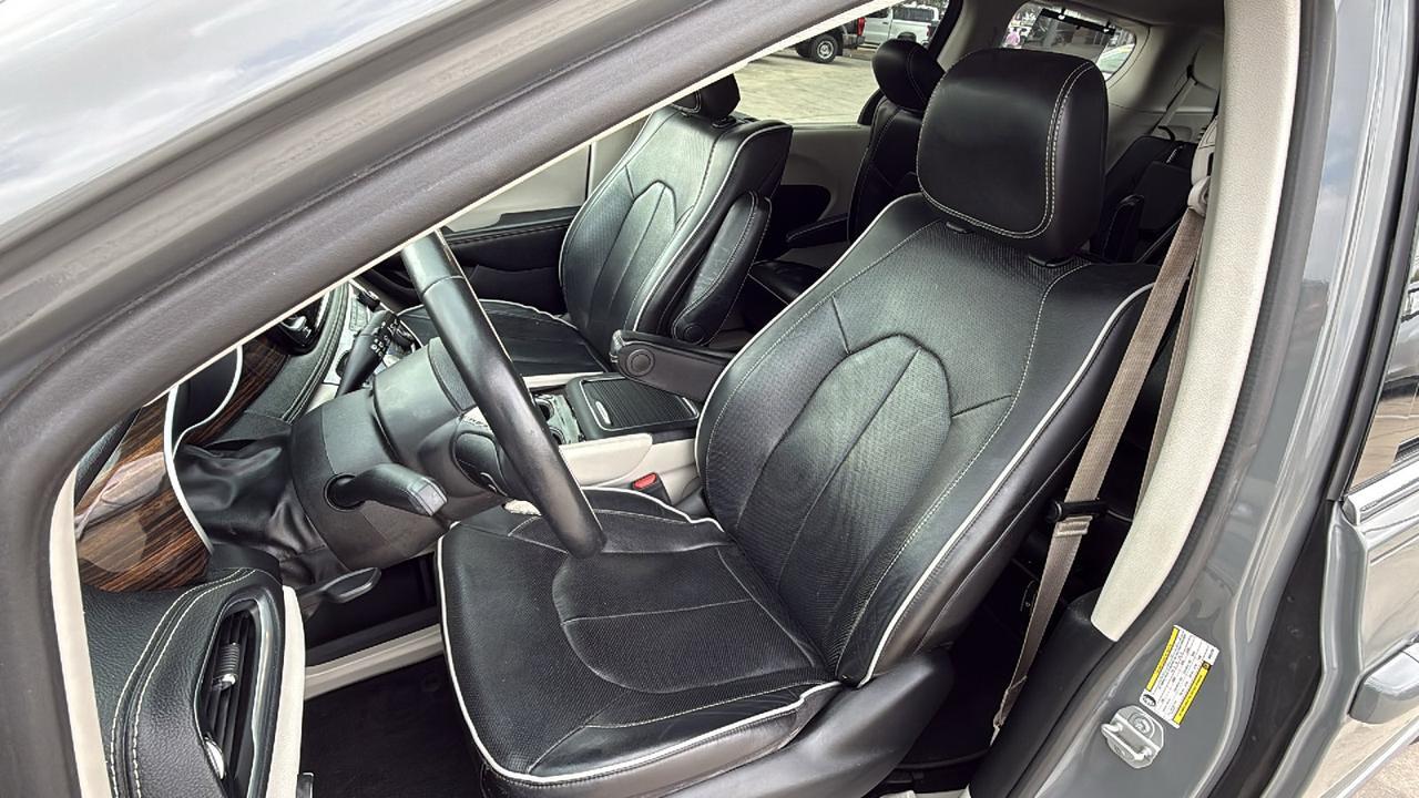 2021 Chrysler Pacifica Hybrid Limited New Braunfels TX