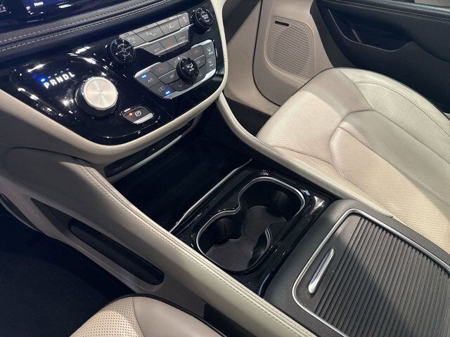 2021 Chrysler Pacifica Hybrid Limited San Antonio TX