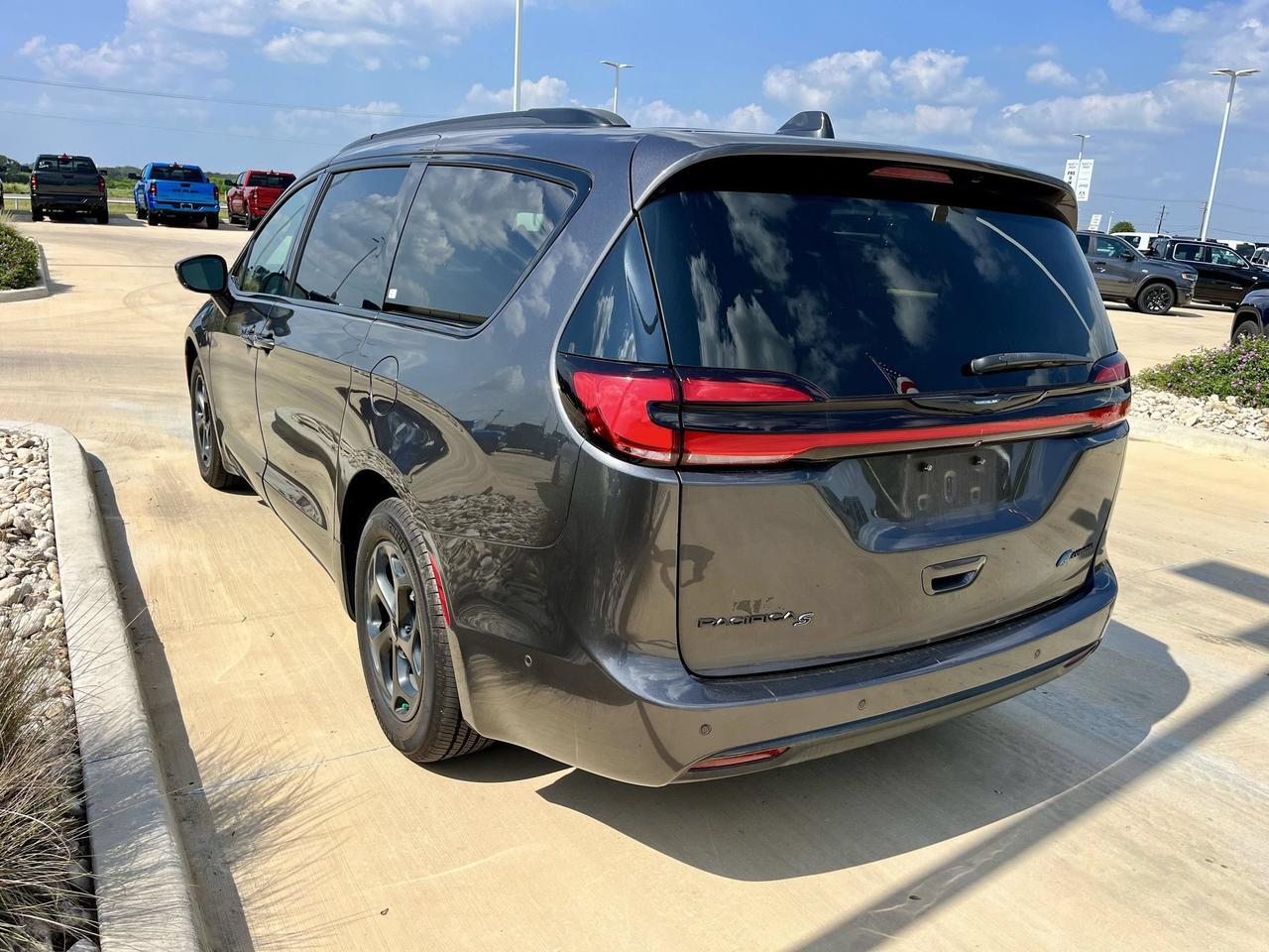 2021 Chrysler Pacifica Hybrid Touring L