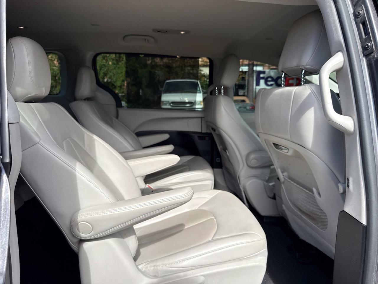 2021 Chrysler Pacifica Hybrid Touring L Chantilly VA