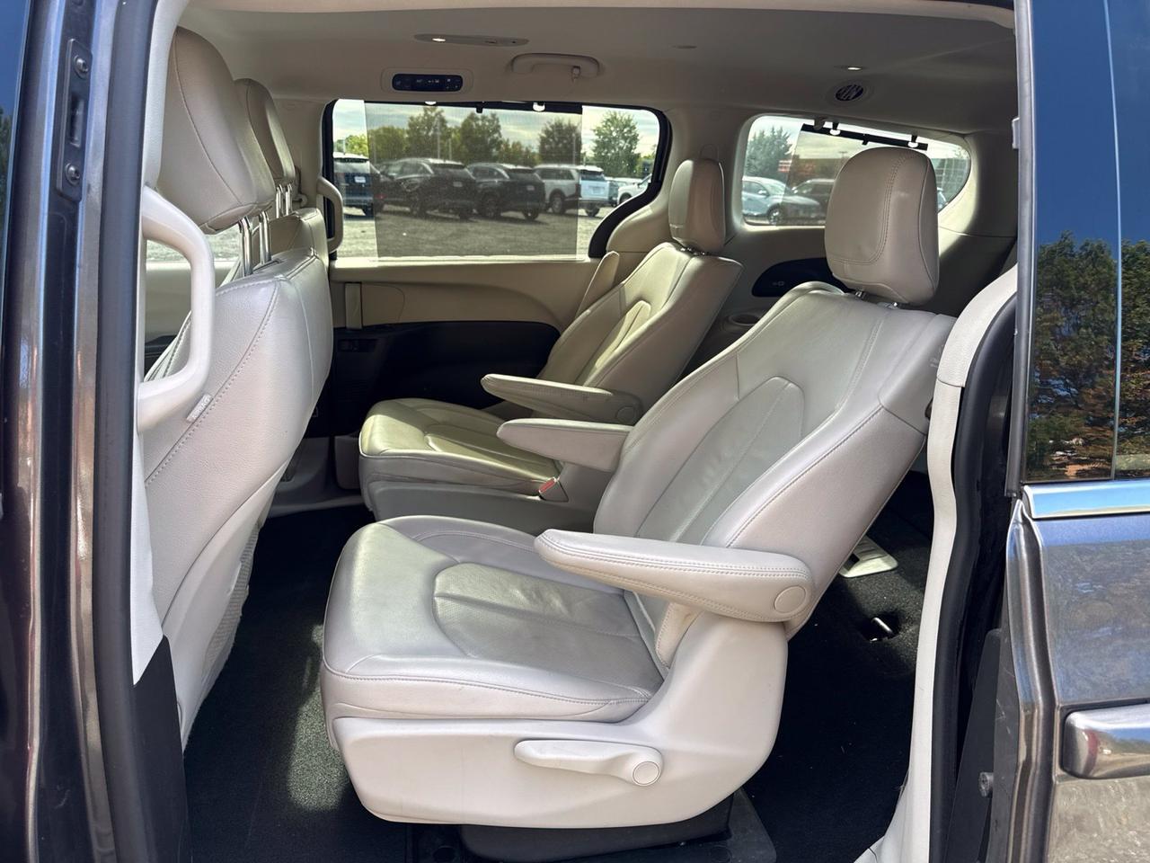 2021 Chrysler Pacifica Hybrid Touring L Chantilly VA