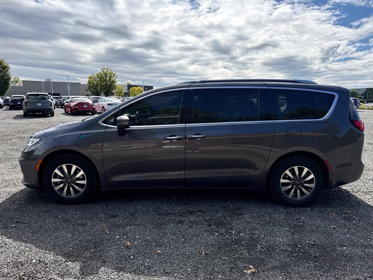 2021 Chrysler Pacifica Hybrid Touring L Chantilly VA
