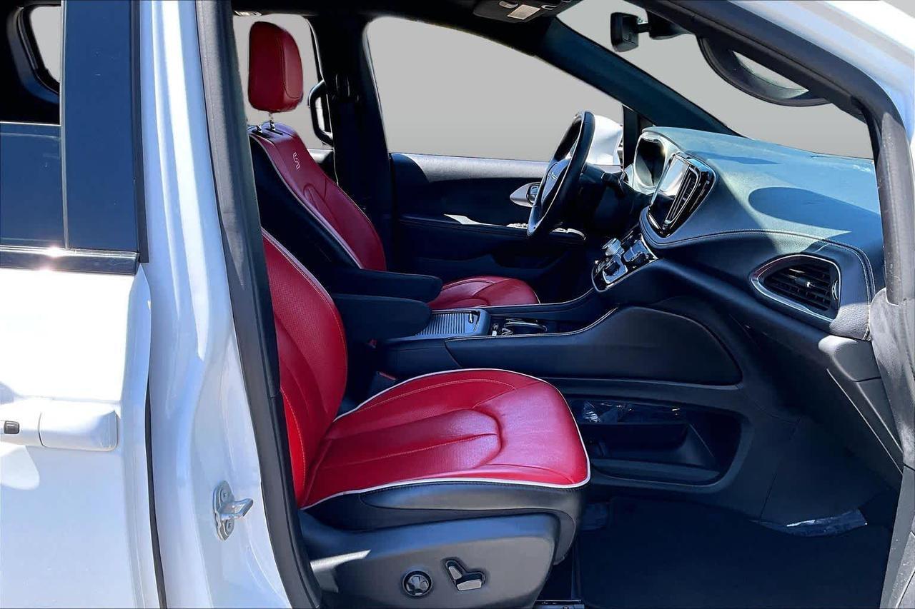 2021 Chrysler Pacifica Limited Folsom CA