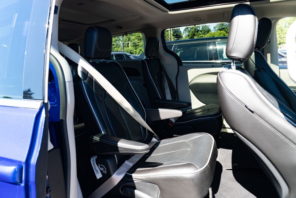 2021 Chrysler Pacifica Limited Milwaukie OR
