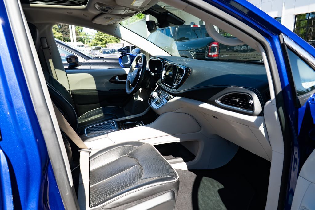 2021 Chrysler Pacifica Limited Milwaukie OR