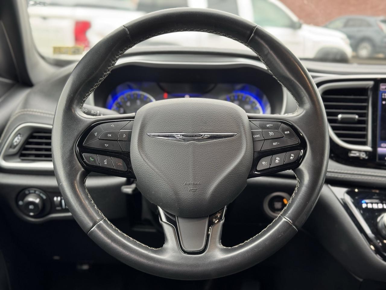 2021 Chrysler Pacifica Touring Crestwood KY