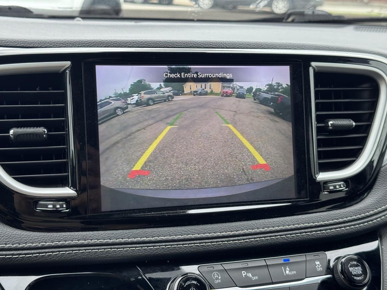 2021 Chrysler Pacifica Touring Crestwood KY