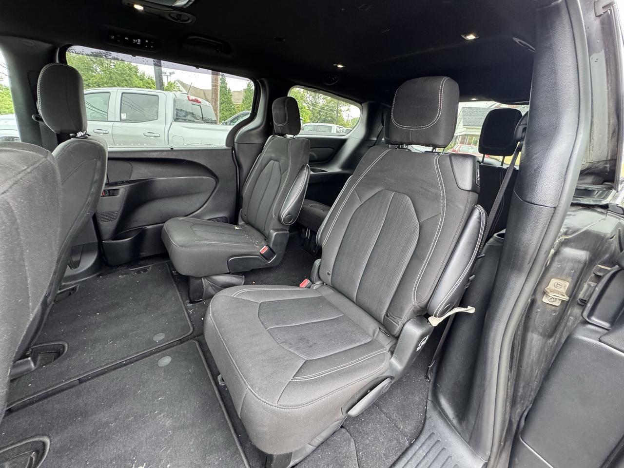 2021 Chrysler Pacifica Touring Crestwood KY