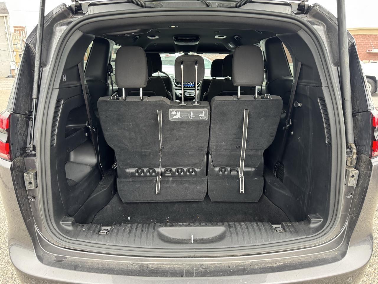 2021 Chrysler Pacifica Touring Crestwood KY