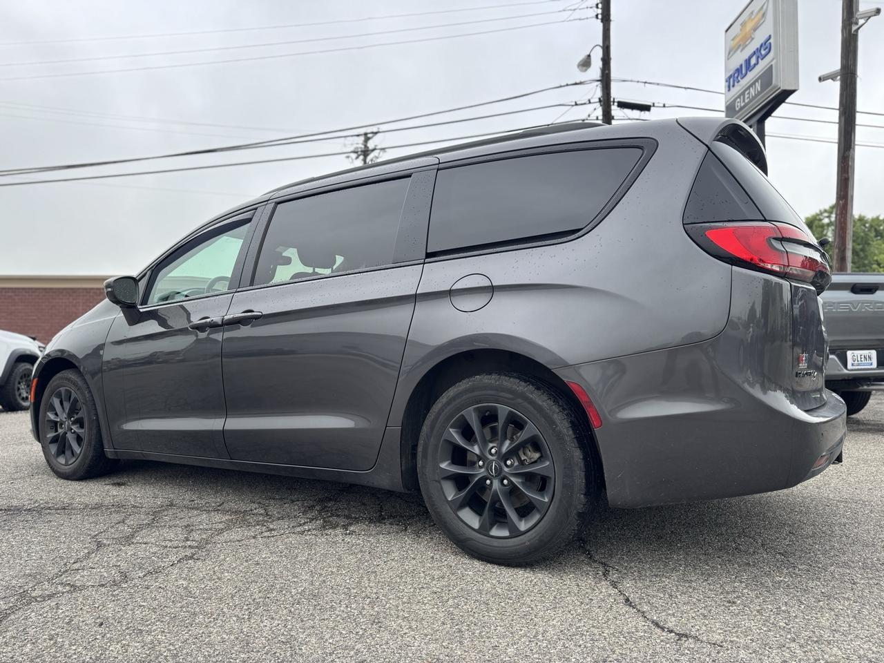 2021 Chrysler Pacifica Touring Crestwood KY