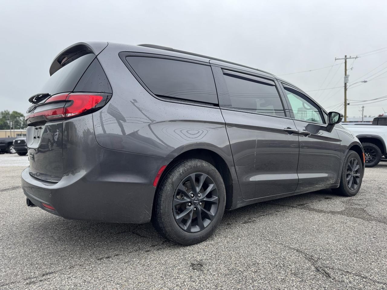 2021 Chrysler Pacifica Touring Crestwood KY
