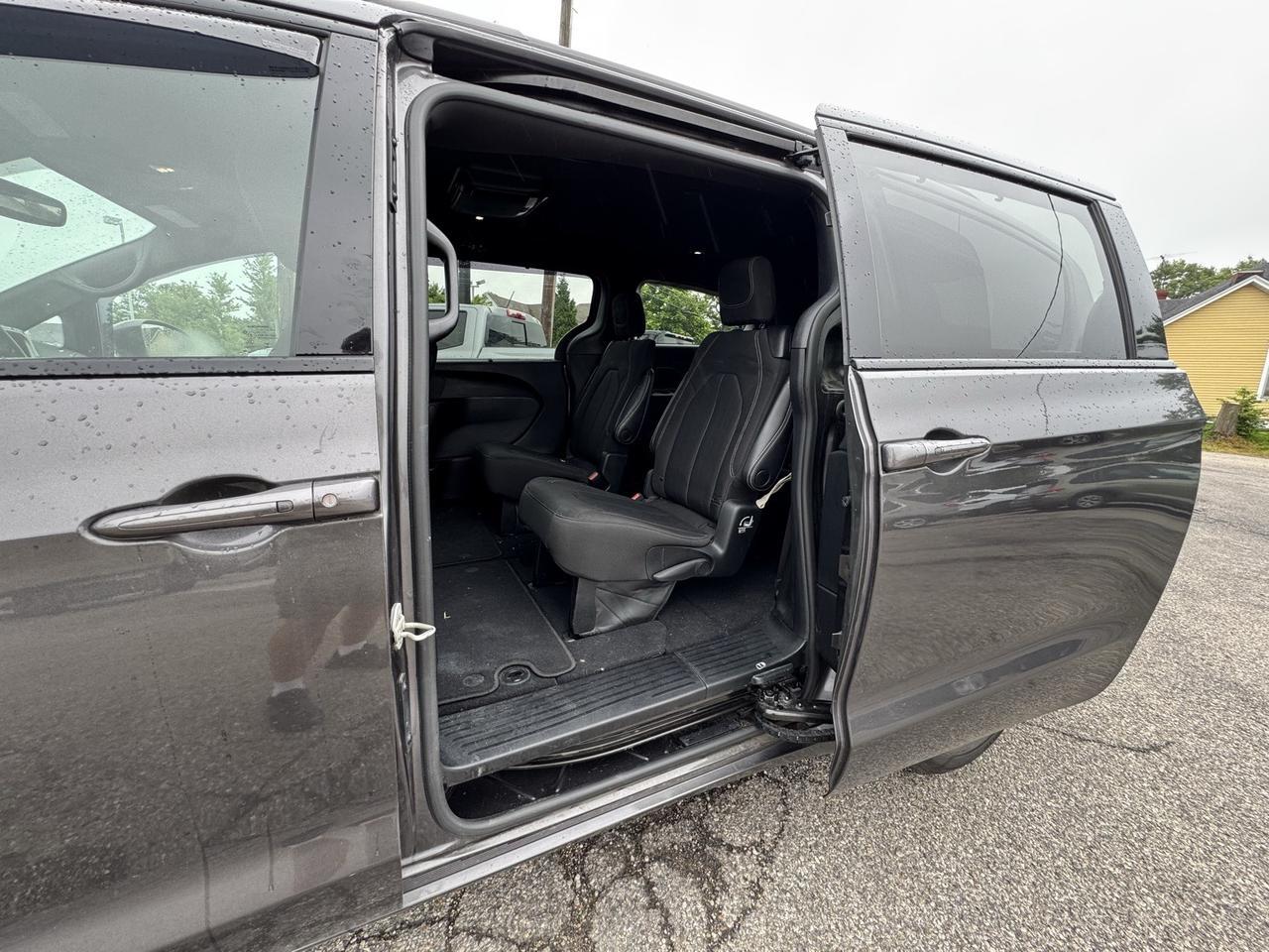 2021 Chrysler Pacifica Touring Crestwood KY