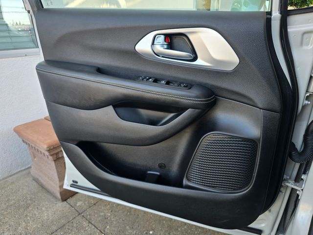 2021 Chrysler Pacifica Touring Folsom CA