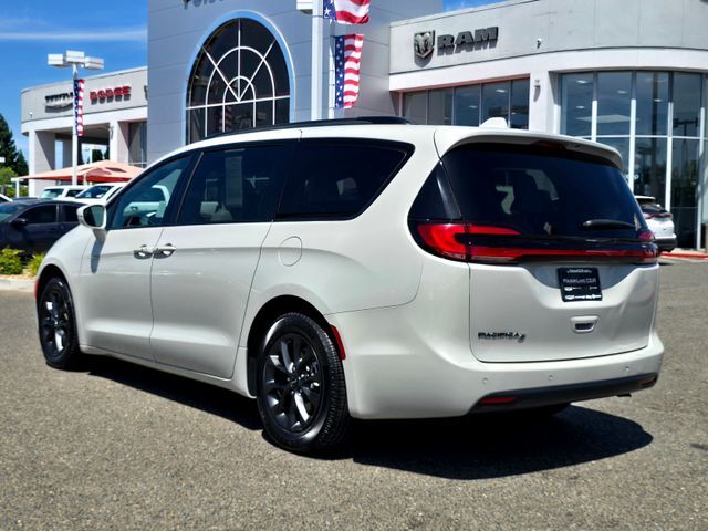 2021 Chrysler Pacifica Touring Folsom CA