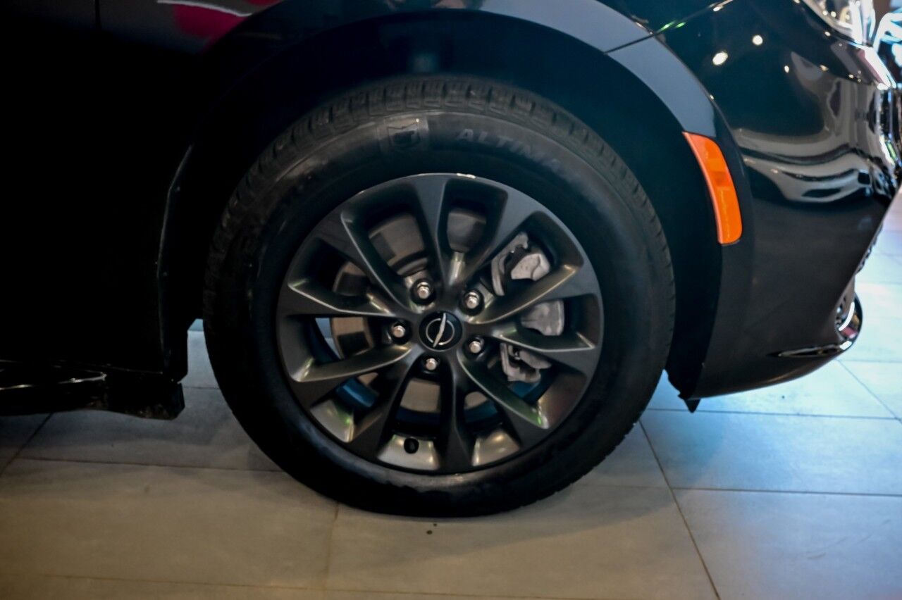 2021 Chrysler Pacifica Touring L AWD, Navigation Appearence Pkg Springfield NJ