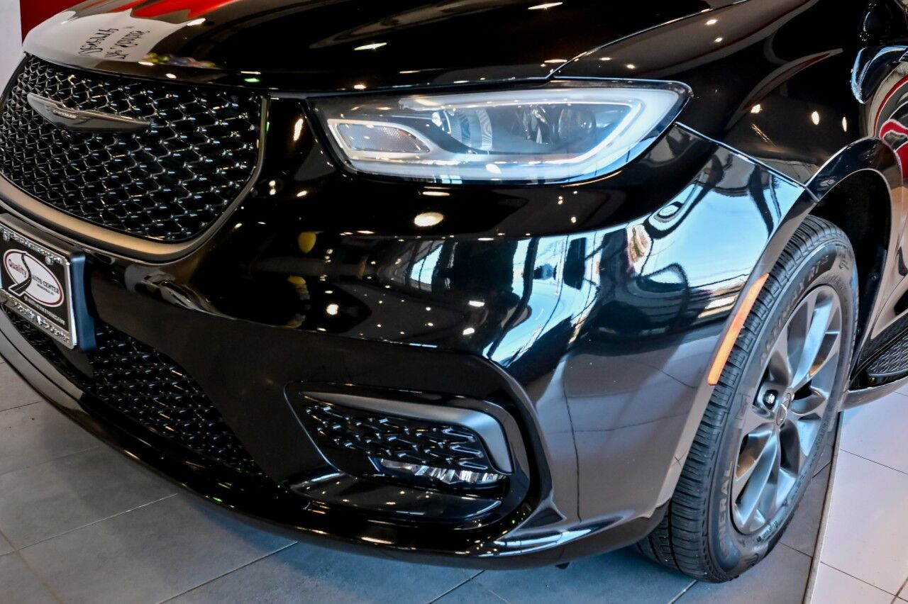 2021 Chrysler Pacifica Touring L AWD, Navigation Appearence Pkg Springfield NJ