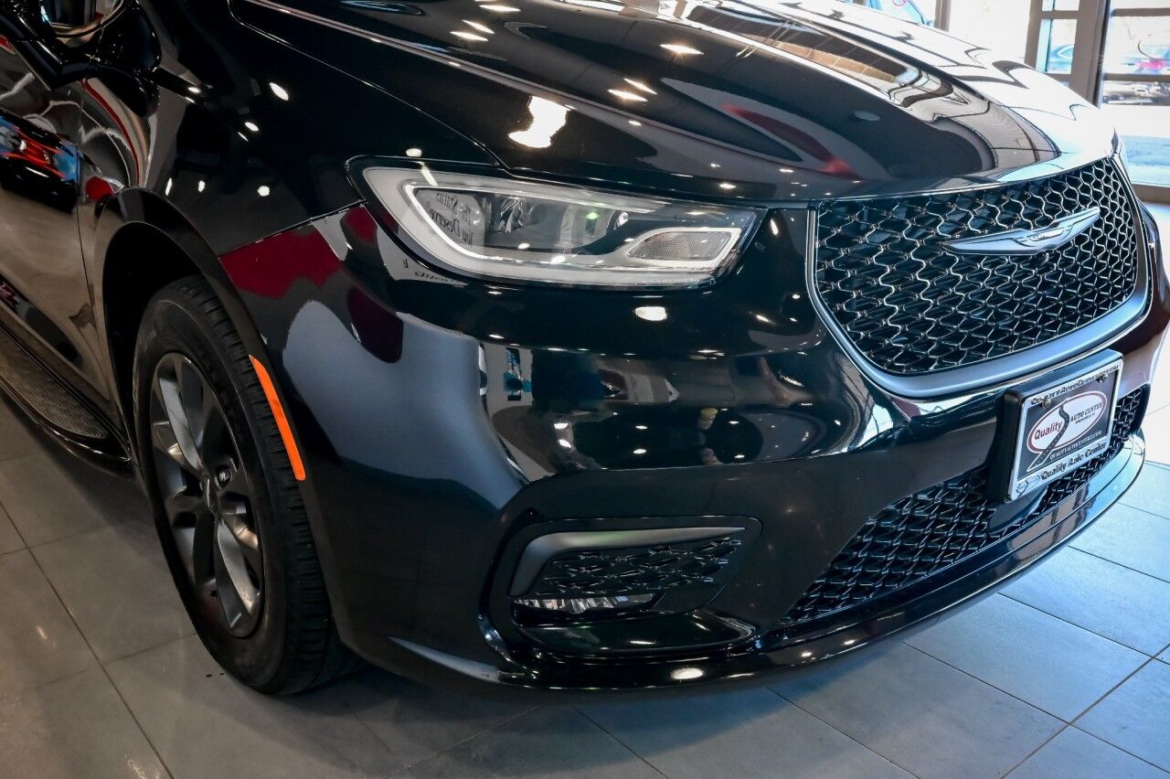 2021 Chrysler Pacifica Touring L AWD, Navigation Appearence Pkg Springfield NJ