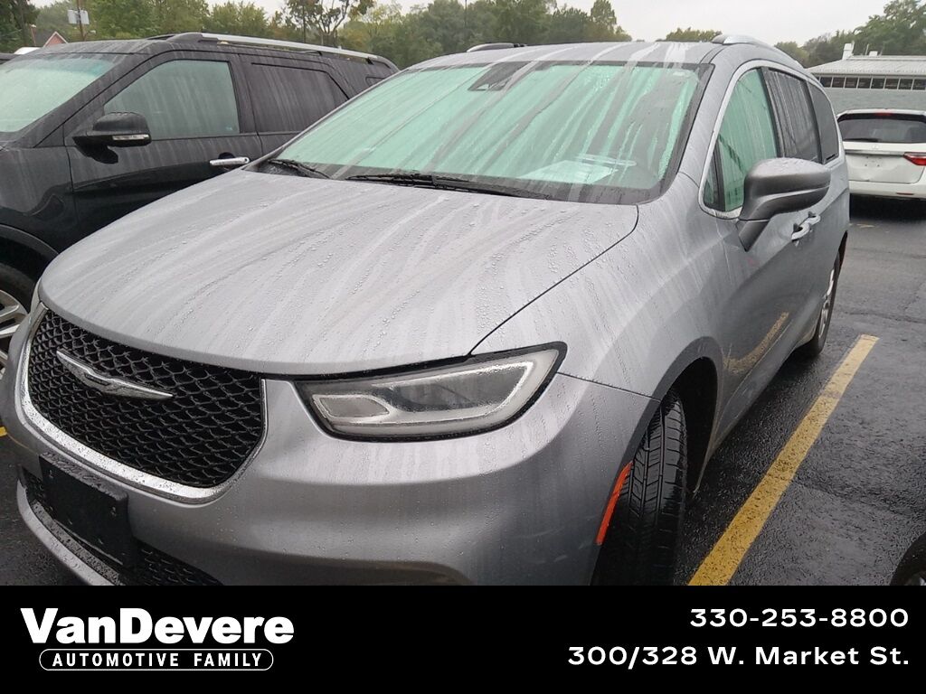 2021 Chrysler Pacifica Touring L Akron OH