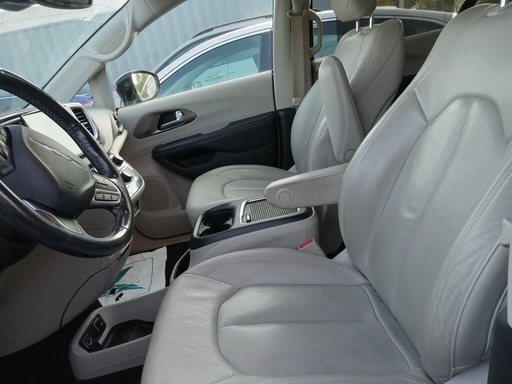 2021 Chrysler Pacifica Touring L Akron OH