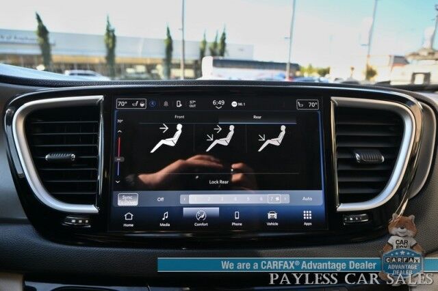 2021 Chrysler Pacifica Touring L / AutoStart / Power & Heated Leather Seats / Heated Steering Wheel / Lane Departure & Blind Spot Alert / Apple CarPlay & Android Auto / Back Up Camera / 3rd Row / Seats 8 / Block Heater / 1-Owner Anchorage AK