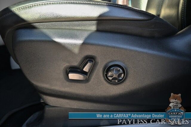 2021 Chrysler Pacifica Touring L / AutoStart / Power & Heated Leather Seats / Heated Steering Wheel / Lane Departure & Blind Spot Alert / Apple CarPlay & Android Auto / Back Up Camera / 3rd Row / Seats 8 / Block Heater / 1-Owner Anchorage AK