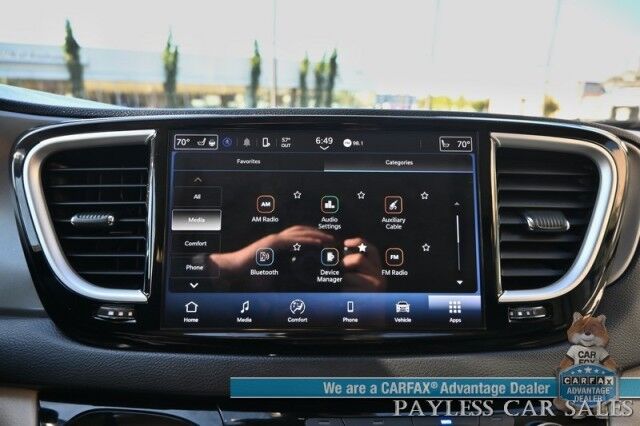 2021 Chrysler Pacifica Touring L / AutoStart / Power & Heated Leather Seats / Heated Steering Wheel / Lane Departure & Blind Spot Alert / Apple CarPlay & Android Auto / Back Up Camera / 3rd Row / Seats 8 / Block Heater / 1-Owner Anchorage AK