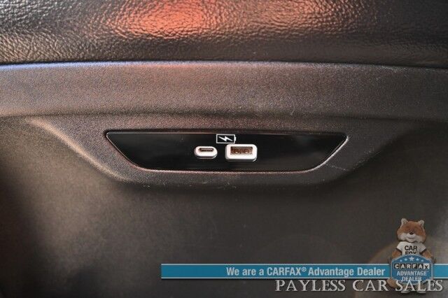 2021 Chrysler Pacifica Touring L / AutoStart / Power & Heated Leather Seats / Heated Steering Wheel / Lane Departure & Blind Spot Alert / Apple CarPlay & Android Auto / Back Up Camera / 3rd Row / Seats 8 / Block Heater / 1-Owner Anchorage AK