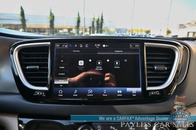 2021 Chrysler Pacifica Touring L / AutoStart / Power & Heated Leather Seats / Heated Steering Wheel / Lane Departure & Blind Spot Alert / Apple CarPlay & Android Auto / Back Up Camera / 3rd Row / Seats 8 / Block Heater / 1-Owner Anchorage AK
