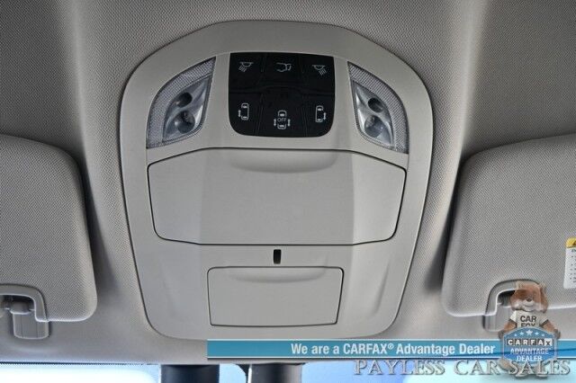 2021 Chrysler Pacifica Touring L / AutoStart / Power & Heated Leather Seats / Heated Steering Wheel / Lane Departure & Blind Spot Alert / Apple CarPlay & Android Auto / Back Up Camera / 3rd Row / Seats 8 / Block Heater / 1-Owner Anchorage AK