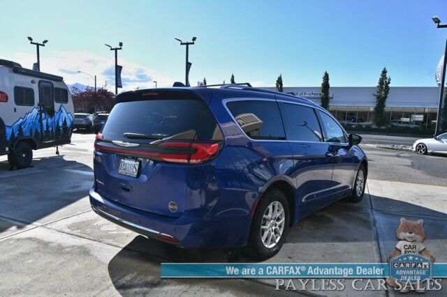 2021 Chrysler Pacifica Touring L / AutoStart / Power & Heated Leather Seats / Heated Steering Wheel / Lane Departure & Blind Spot Alert / Apple CarPlay & Android Auto / Back Up Camera / 3rd Row / Seats 8 / Block Heater / 1-Owner Anchorage AK