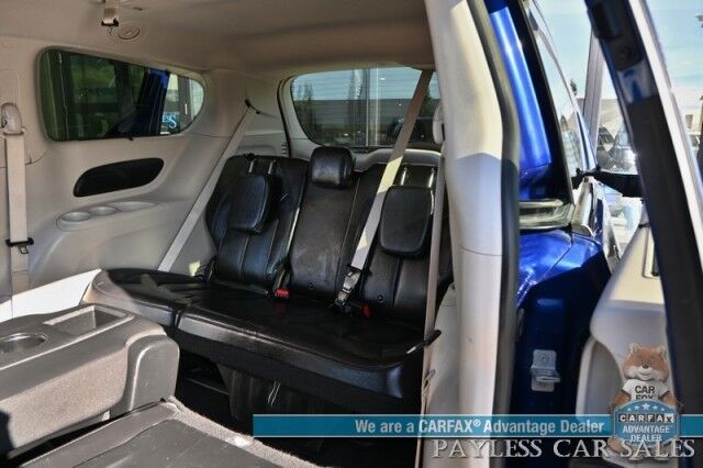 2021 Chrysler Pacifica Touring L / AutoStart / Power & Heated Leather Seats / Heated Steering Wheel / Lane Departure & Blind Spot Alert / Apple CarPlay & Android Auto / Back Up Camera / 3rd Row / Seats 8 / Block Heater / 1-Owner Anchorage AK