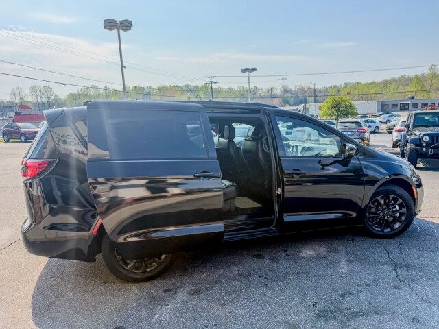 2021 Chrysler Pacifica Touring L Conover NC