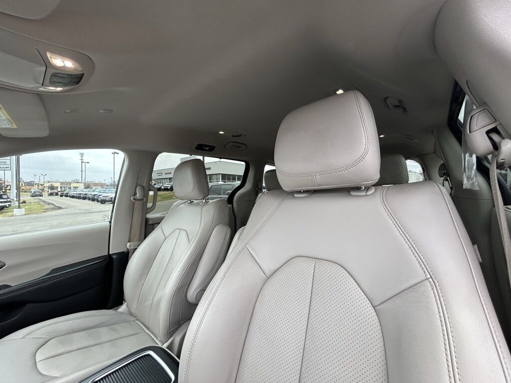 2021 Chrysler Pacifica Touring L Crestwood KY