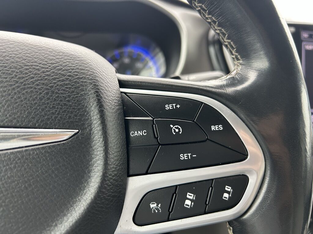2021 Chrysler Pacifica Touring L Crestwood KY