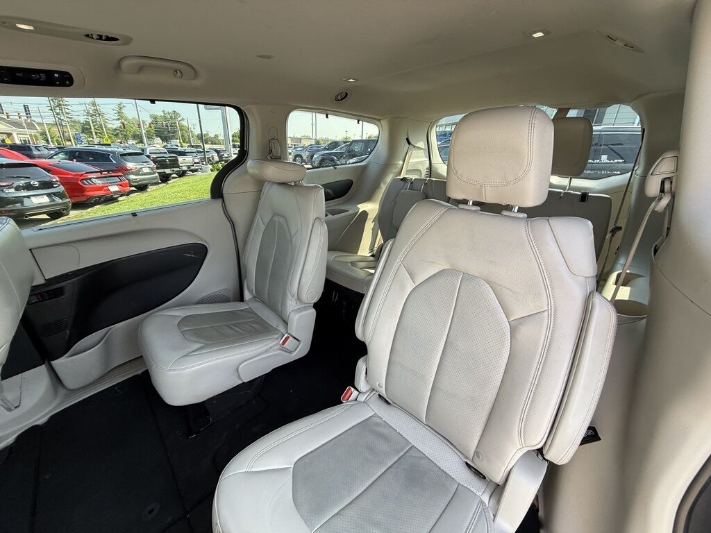 2021 Chrysler Pacifica Touring L Crestwood KY