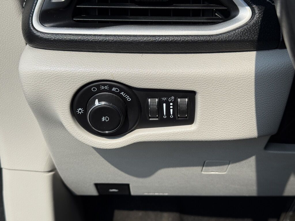2021 Chrysler Pacifica Touring L Crestwood KY