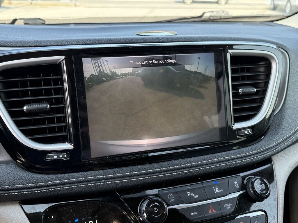 2021 Chrysler Pacifica Touring L Crestwood KY