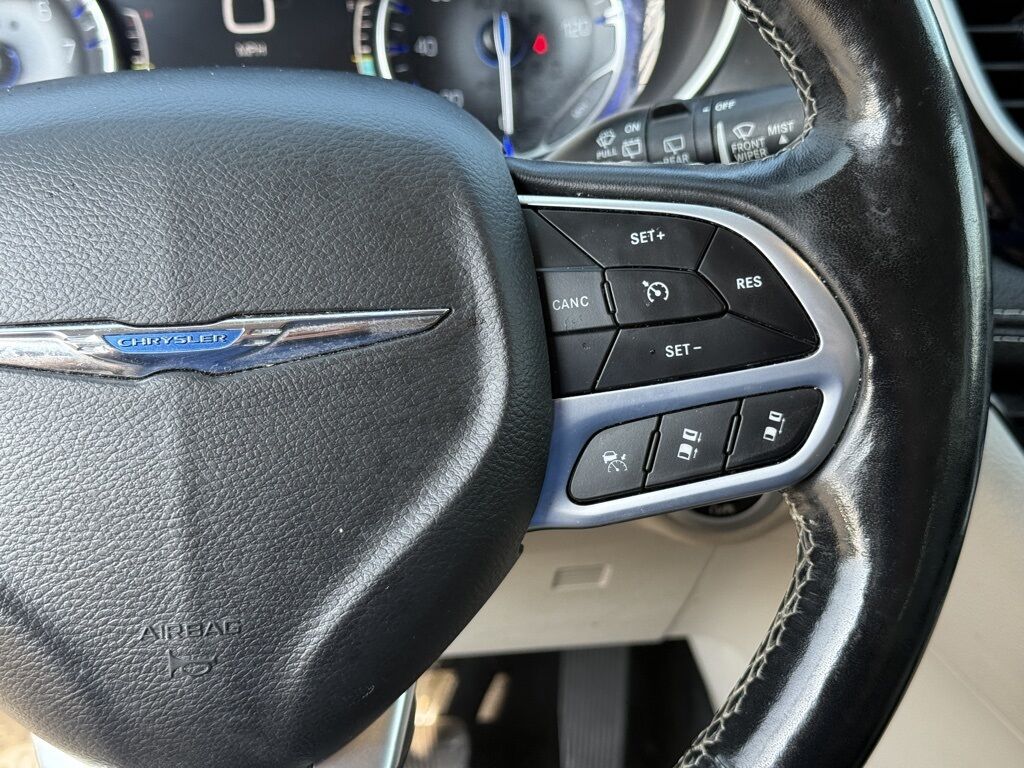 2021 Chrysler Pacifica Touring L Crestwood KY