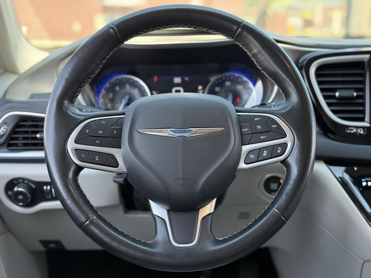 2021 Chrysler Pacifica Touring L Crestwood KY