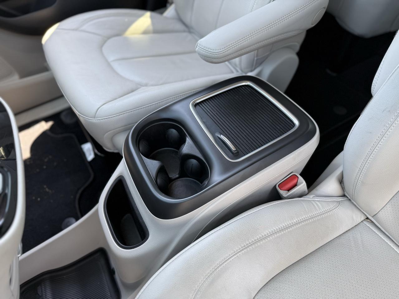 2021 Chrysler Pacifica Touring L Crestwood KY