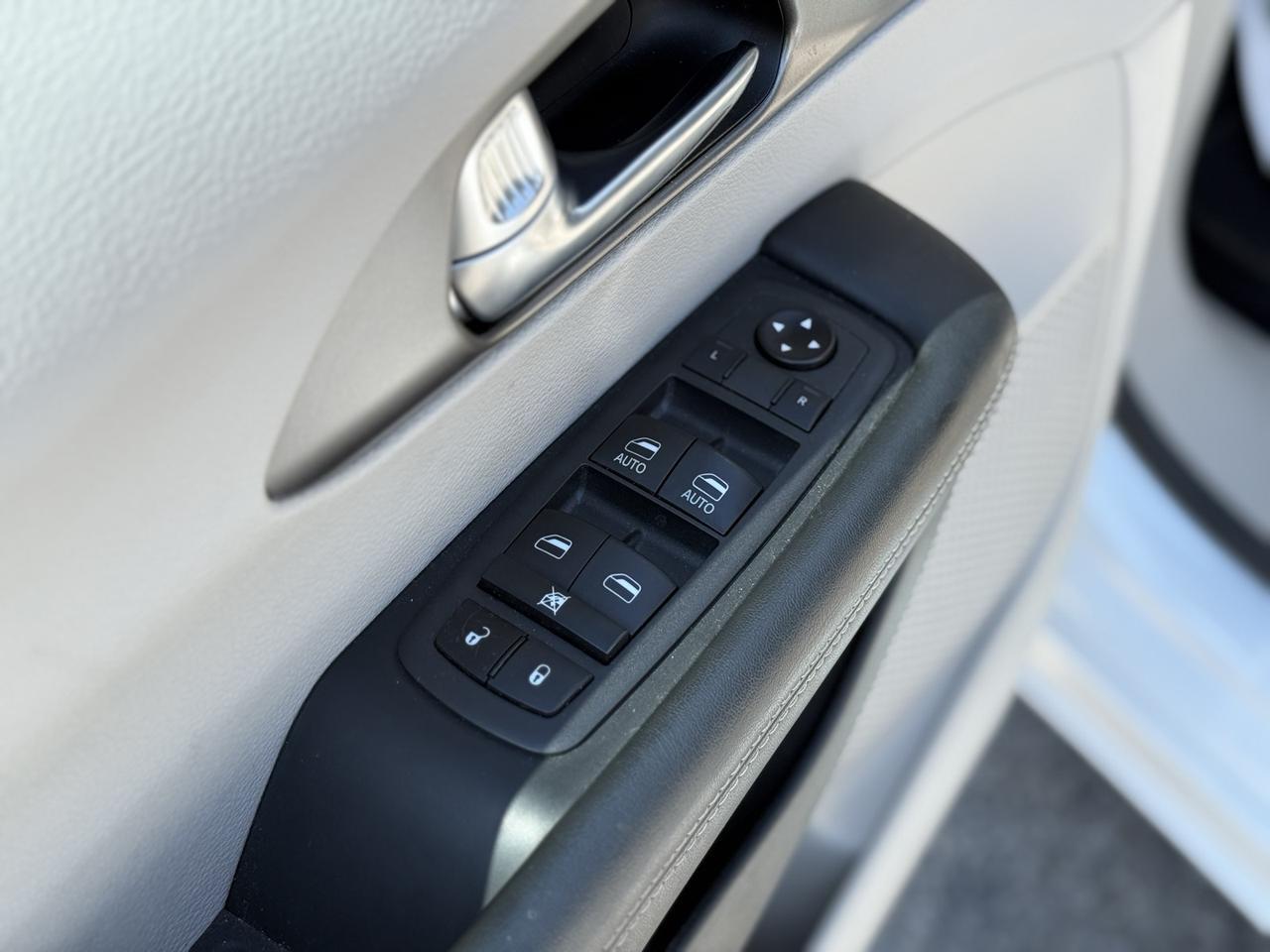 2021 Chrysler Pacifica Touring L Crestwood KY