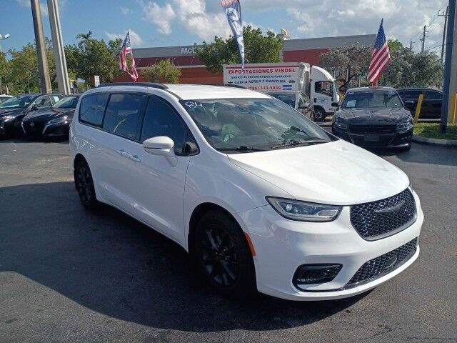 2021 Chrysler Pacifica Touring L