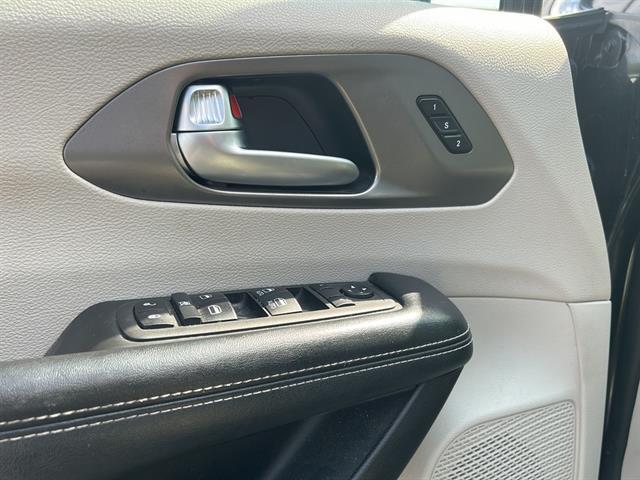 2021 Chrysler Pacifica Touring L Mesa AZ